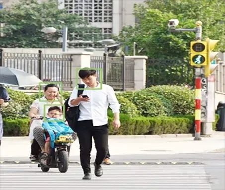 遠(yuǎn)程監(jiān)控,報警巡邏,清機(jī)加鈔,清分整點(diǎn),憑證寄庫,頭寸箱寄庫,商鋪安保,智能家居 遠(yuǎn)程監(jiān)控,報警巡邏,清機(jī)加鈔,清分整點(diǎn),憑證寄庫,頭寸箱寄庫,商鋪安保,智能家居